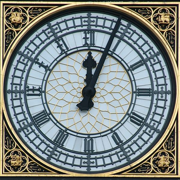 ملف:Parliament Clock Westminster.jpg
