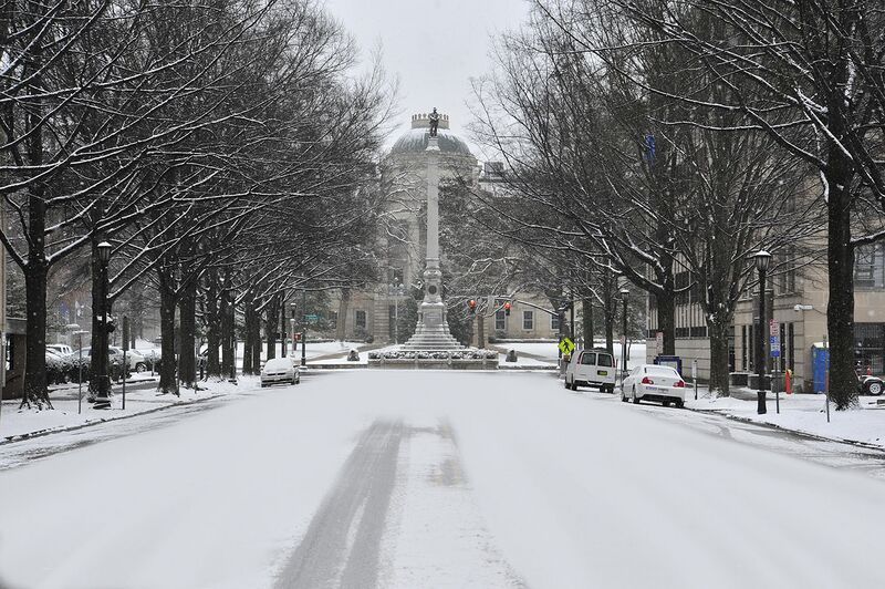 ملف:Raleigh snow.jpg