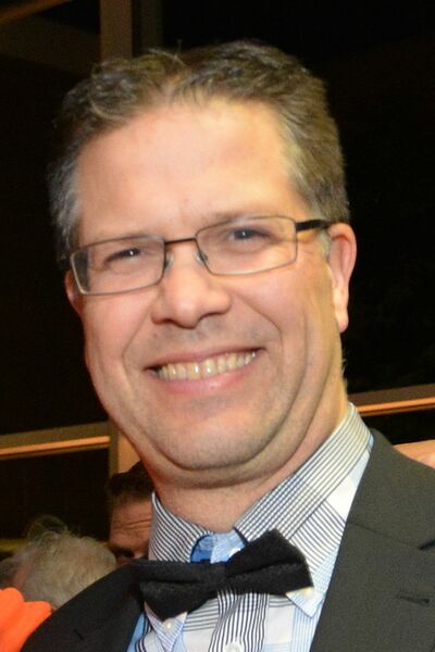 ملف:Tom Dehaene.jpg