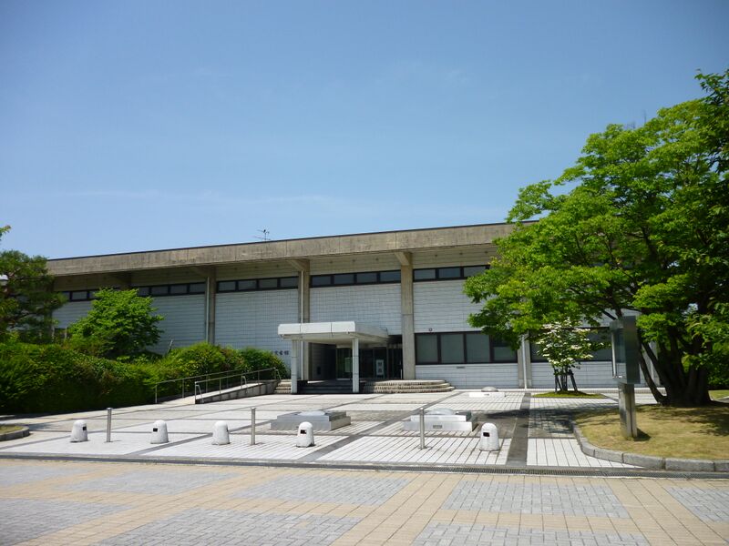 ملف:Toyama Prefectural Archives.jpg