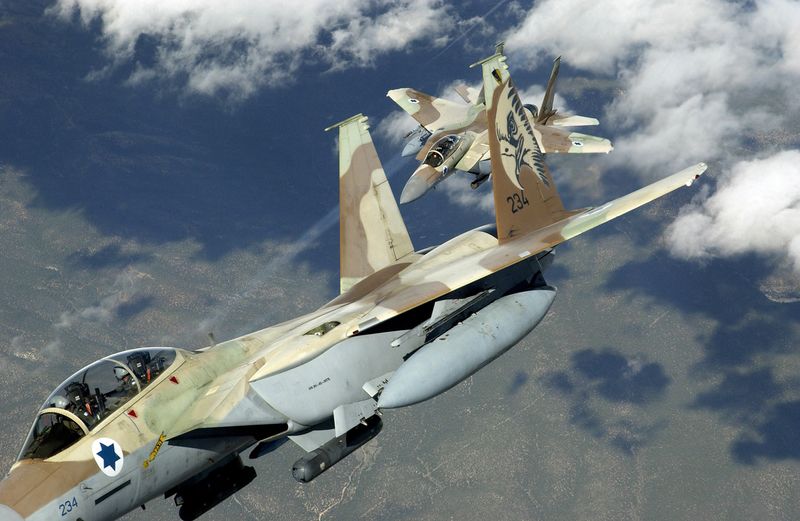 ملف:Two F-15I Ra'am.JPEG