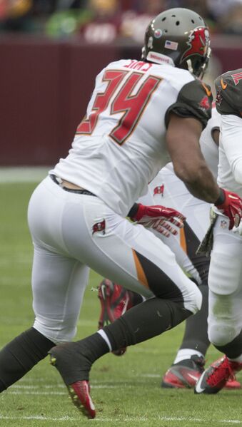 ملف:Charles Sims 2014.jpg