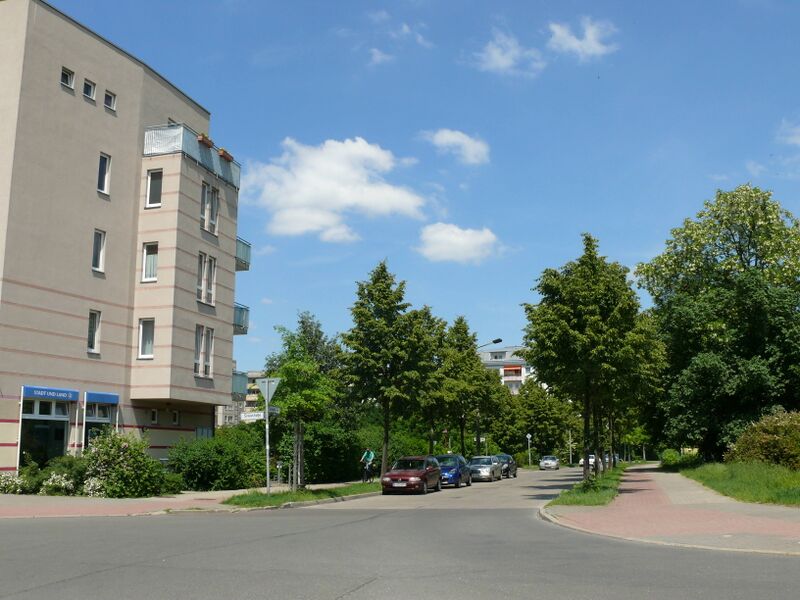ملف:Altglienicke Ortolfstraße.JPG