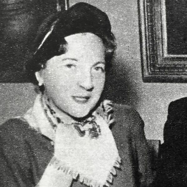 ملف:Irena Tuwim (sq cropped).jpg