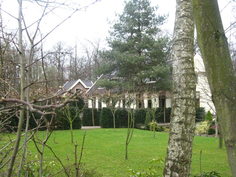 ملف:Benvenutolaan 8 en 10.jpg