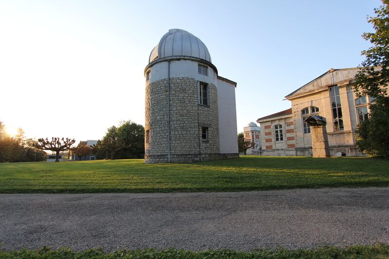 ملف:Observatoire besancon 2011.jpg