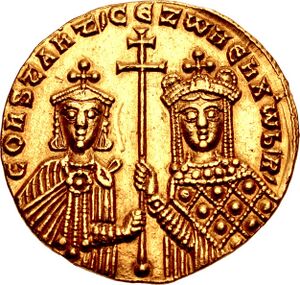 Solidus of Constantine VII with Zoe (reverse).jpg