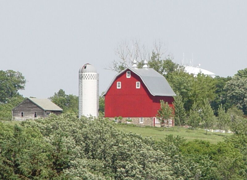 ملف:Chanhassenbarn.JPG