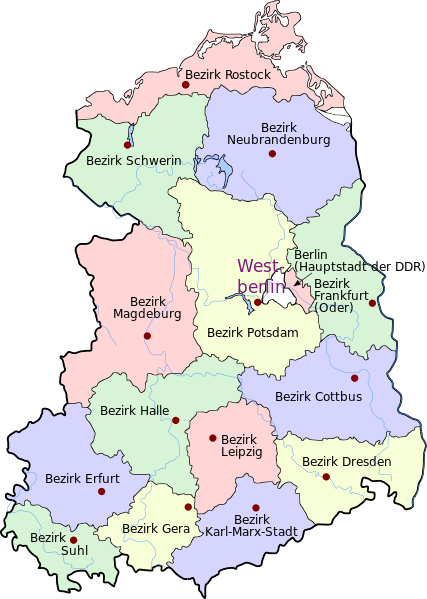 ملف:DDR Verwaltungsbezirke farbig.svg
