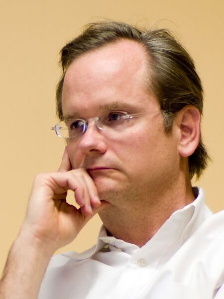 ملف:Lessig portrait.jpg