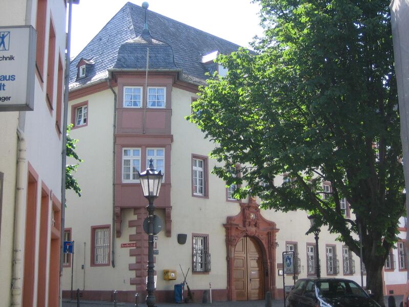 ملف:Old Palais Dalberg.jpg