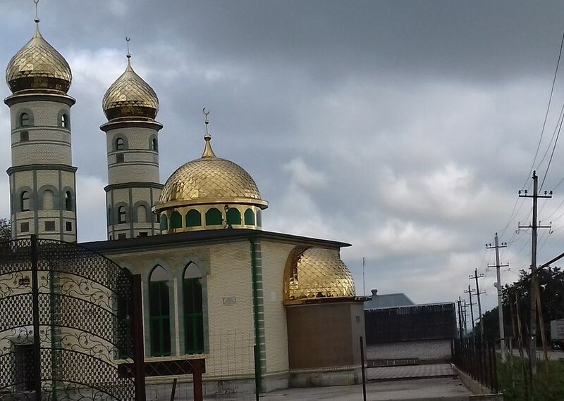 ملف:Мечеть в селе Хазнидон.jpg