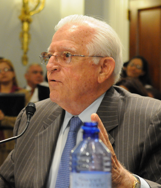 ملف:Carlos Romero Barcelo (cropped).png