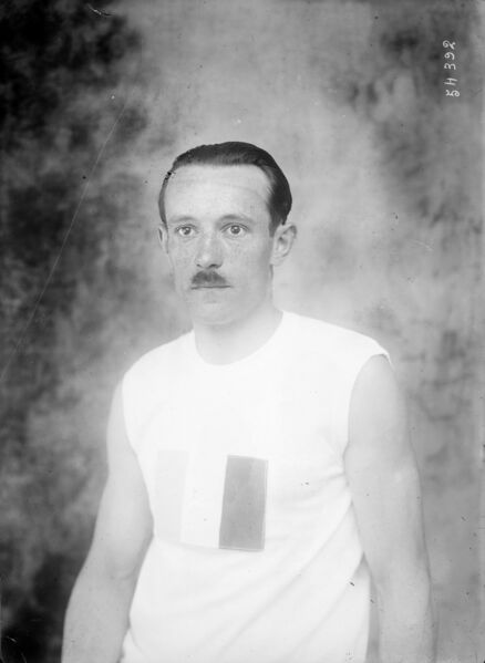 ملف:Henri Arnaud 1919 a.jpg