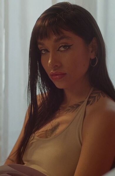 ملف:María Becerra (Spotify).jpg