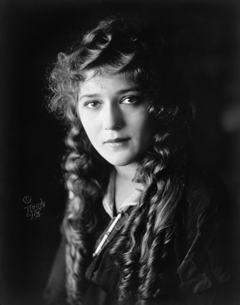 ملف:Mary Pickford cph.3c17995u.jpg