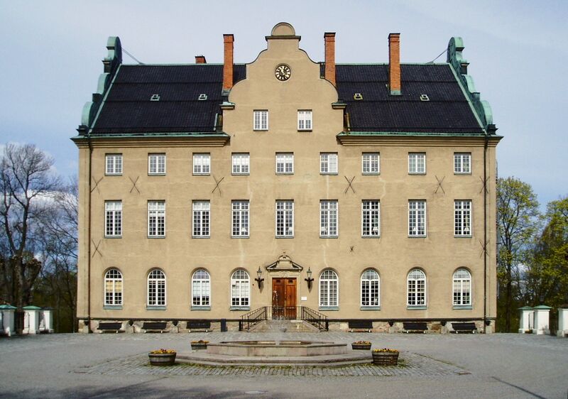 ملف:Djursholms slott stor.JPG