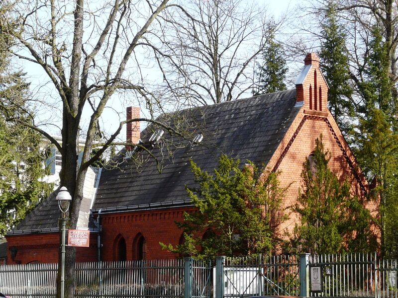 ملف:Friedhofskapelle.Lankwitz.JPG