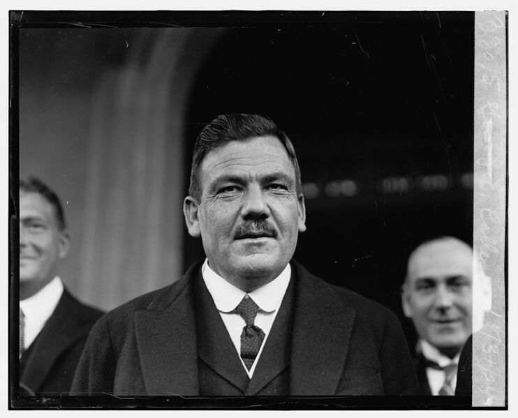 ملف:General PE Calles.jpg