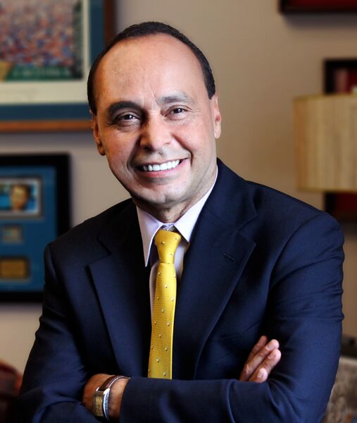 ملف:Luis Gutiérrez official photo.jpg