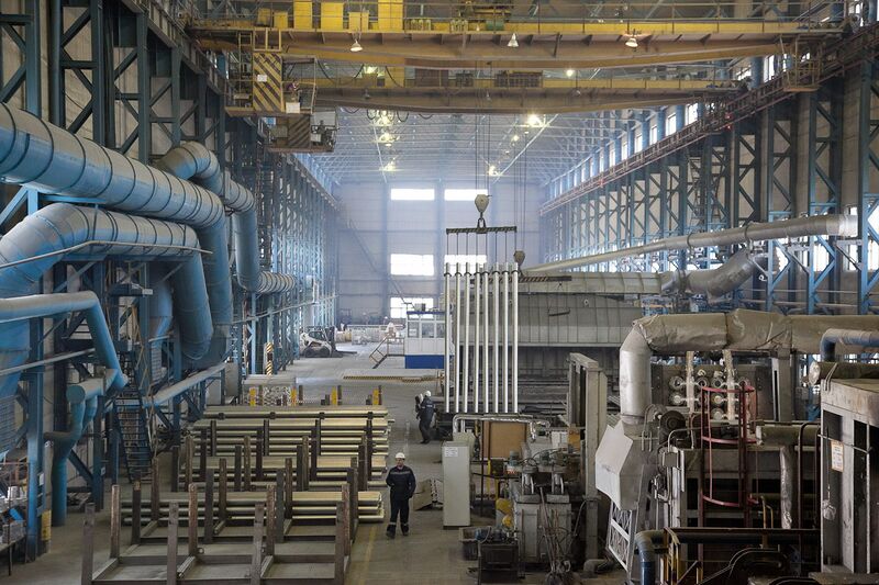 ملف:Volgograd Aluminum Plant 001.jpg