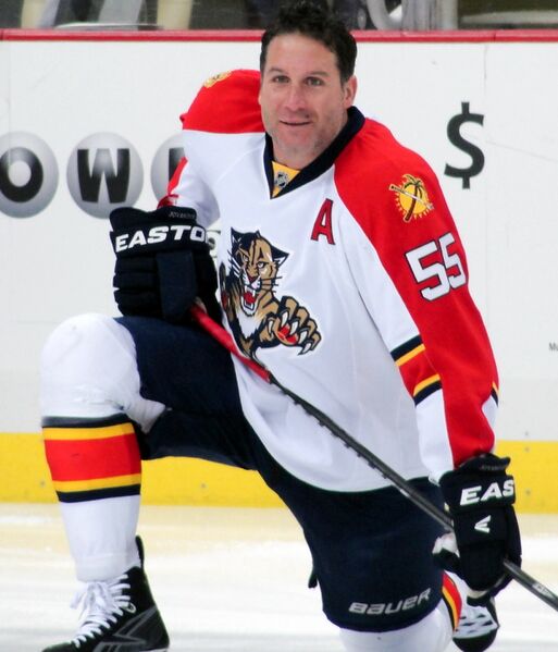 ملف:Ed Jovanovski 2012-03-09.JPG