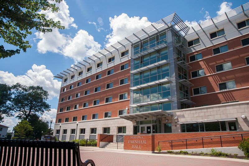 ملف:Farnham Hall.jpg