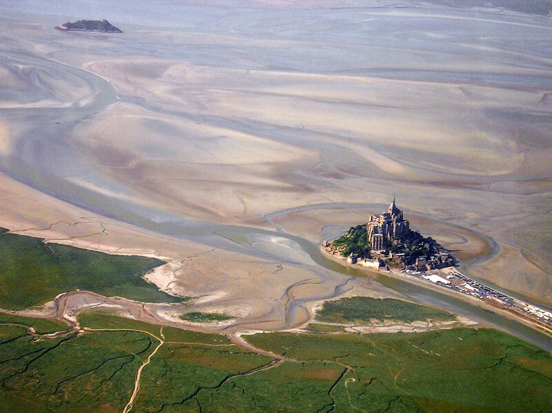 ملف:Mont st michel aerial.jpg