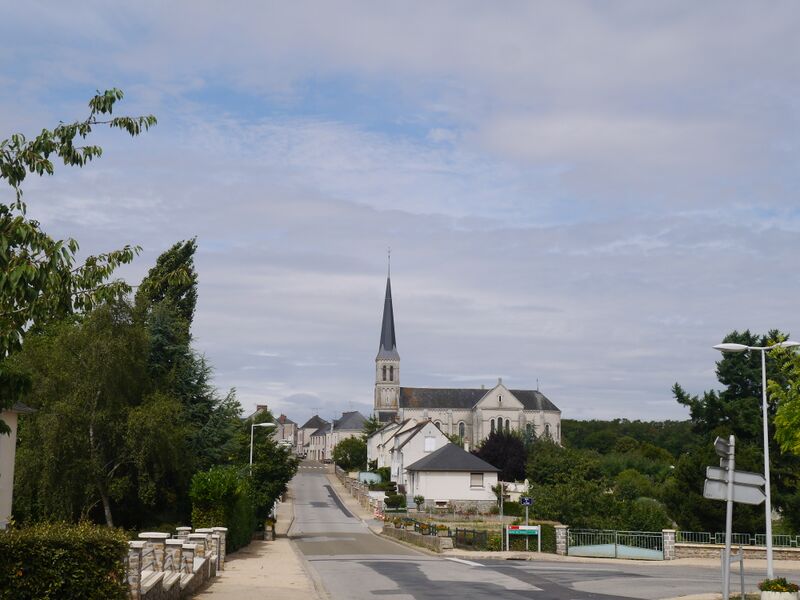 ملف:Saint-Saturnin-du-Limet église.JPG