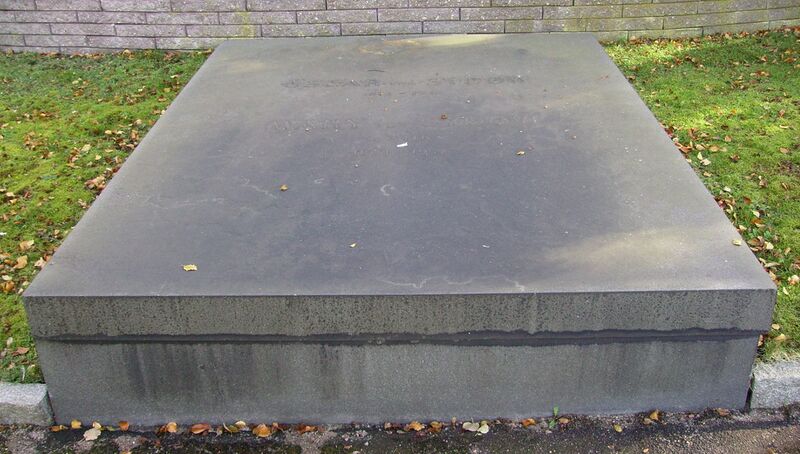 ملف:Östra, Oscar von Sydow.JPG