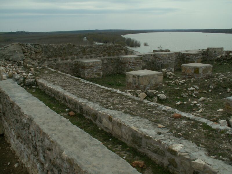 ملف:Capidava Ruins 5.jpg