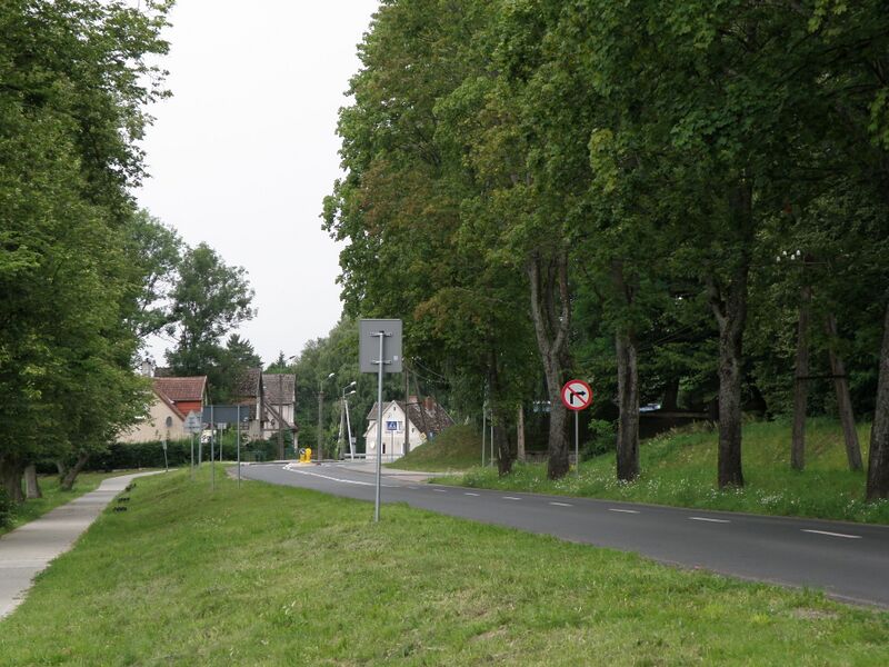 ملف:POL Polanow ul Wolnosci.JPG