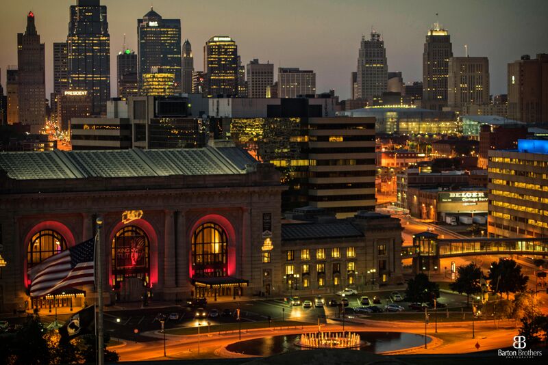 ملف:Downtown Kansas City Missouri.jpg