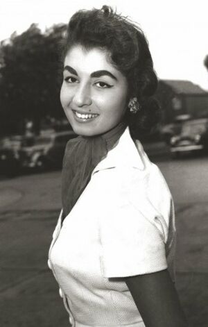 هانيا بيضون.jpg