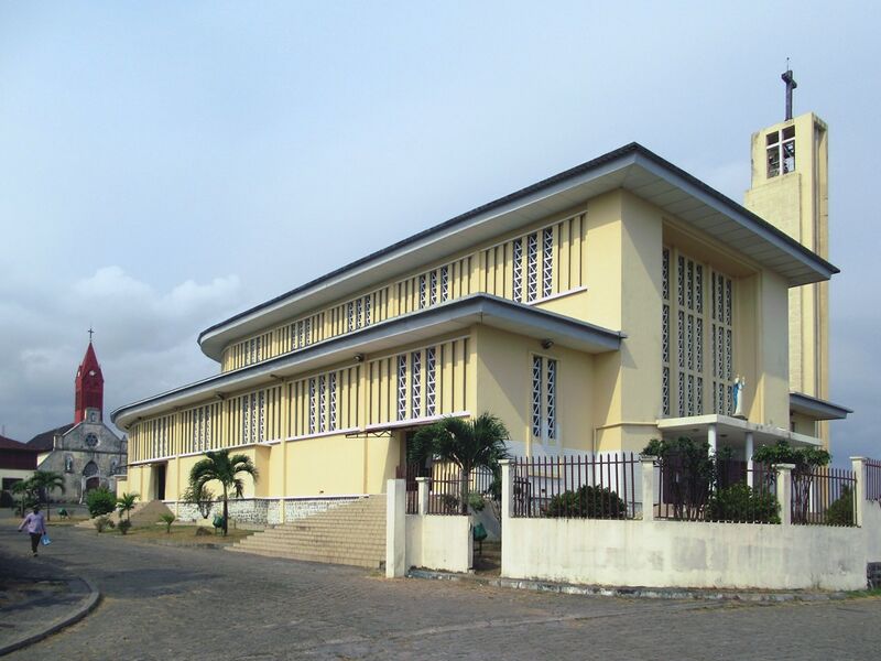 ملف:Cathedral of Saint-Marie, Libreville.jpg