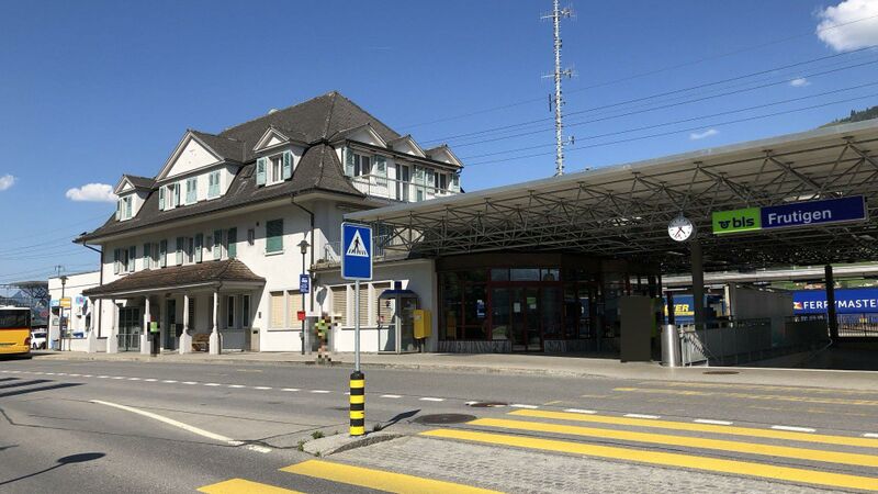 ملف:Frutigen railway station.jpg