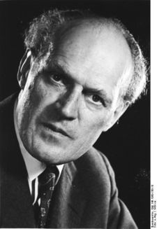 Bundesarchiv Bild 146-1969-169-19, Willy Messerschmitt.jpg