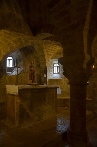 ملف:Crypte caniac du causse.JPG