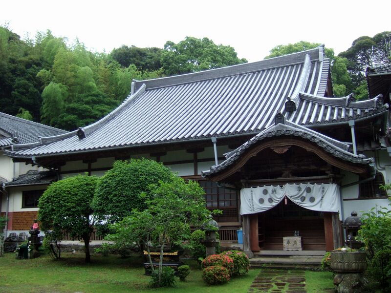 ملف:Saikyoji temple hirado 1.jpg