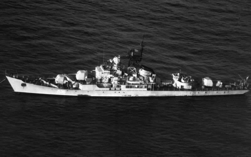 ملف:Soviet Riga class frigate.JPEG