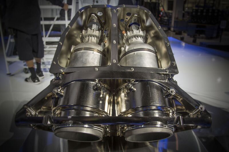 ملف:SuperDraco engine jet pack.jpg