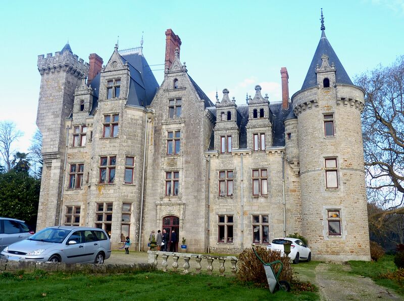 ملف:030 Château Pérennou Plomelin.jpg