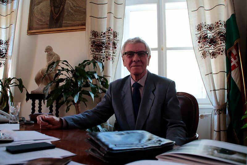 ملف:Almási István (politician).jpg