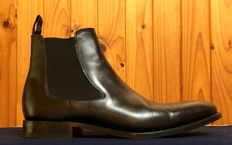 ملف:Chelsea boot, black.jpg