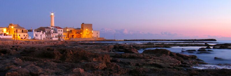 ملف:Faro-Punta-Secca.jpg