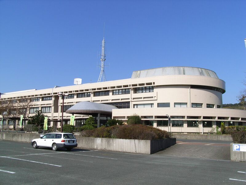 ملف:Mikkabi Local Service Center.jpg