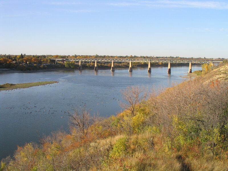 ملف:Saskatchewan River Bridge.jpg
