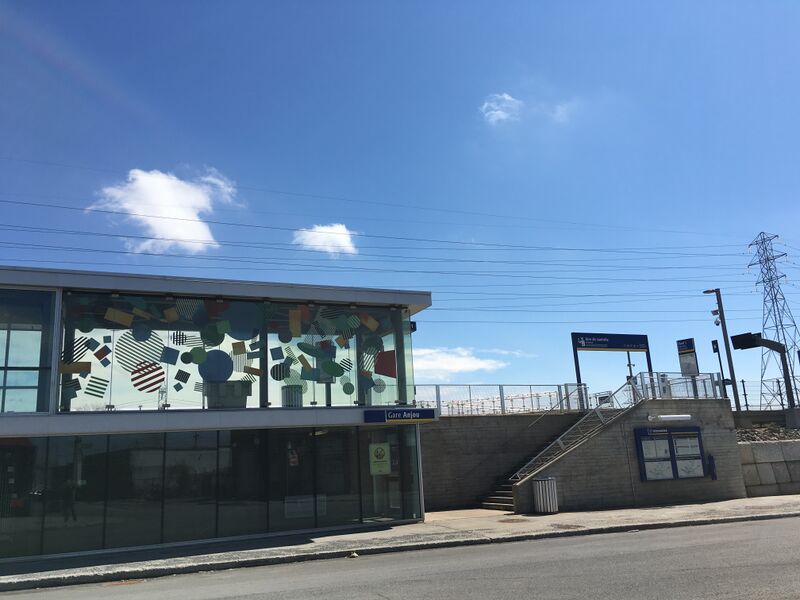 ملف:Anjou (exo) train station.jpg