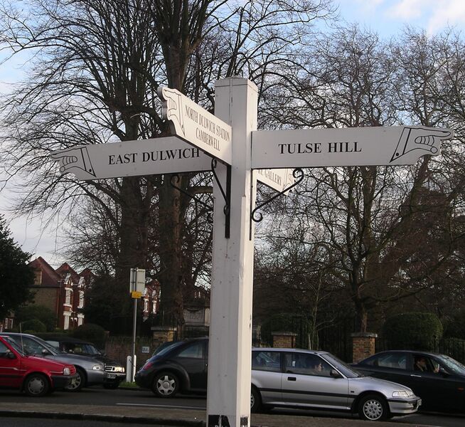 ملف:Finger Signpost dulwich.jpg