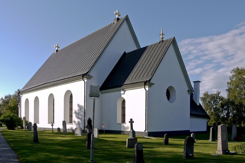 ملف:Froso kyrka side view.jpg